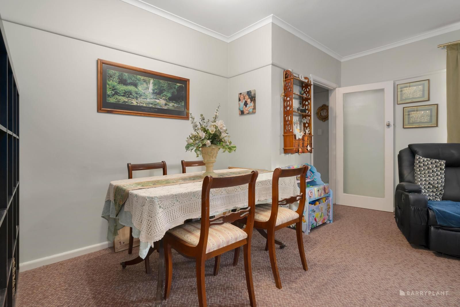 75 Vanbrook Street, Forest Hill VIC 3131, Image 2