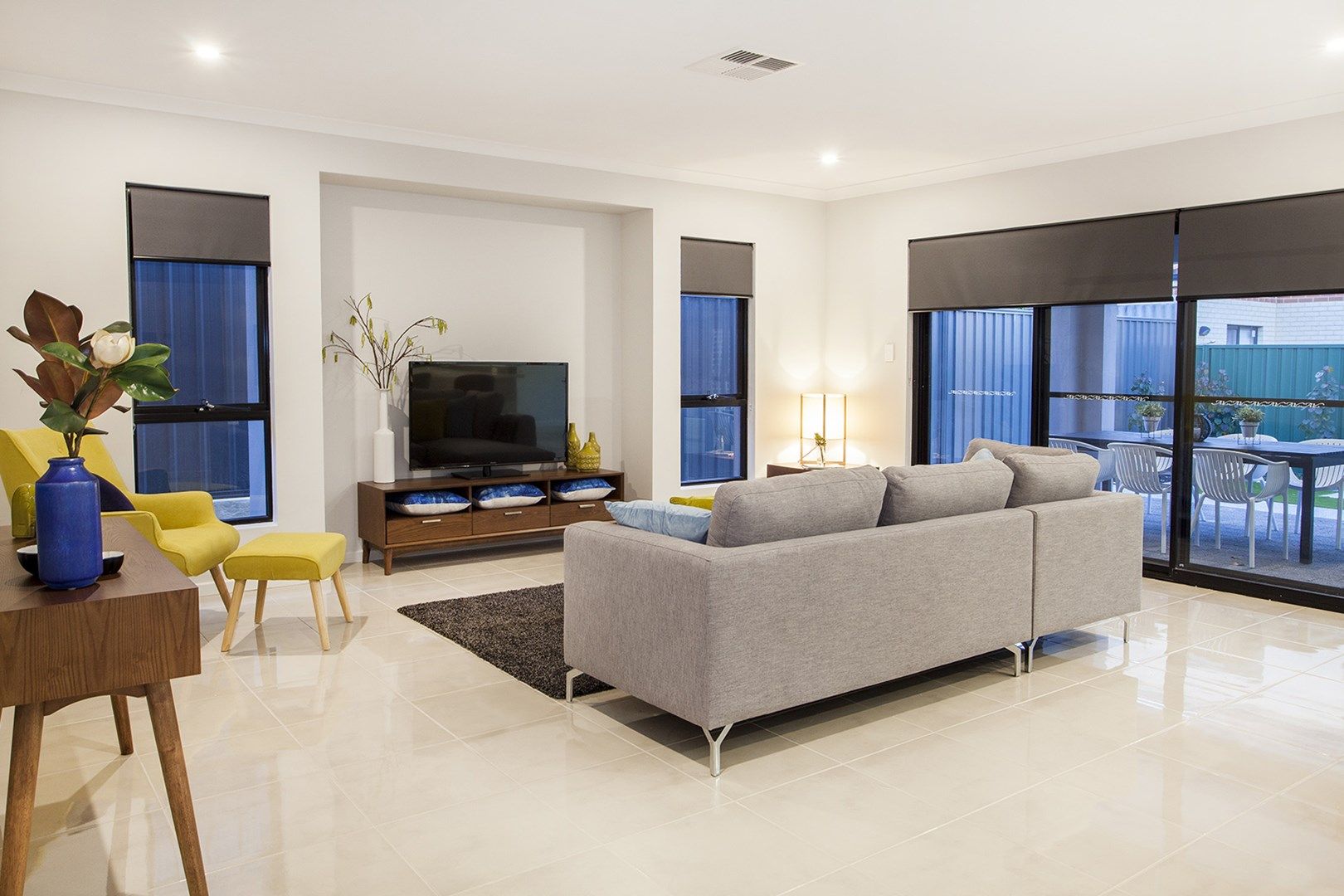 4 bedrooms House in 21 Frape Avenue YOKINE WA, 6060