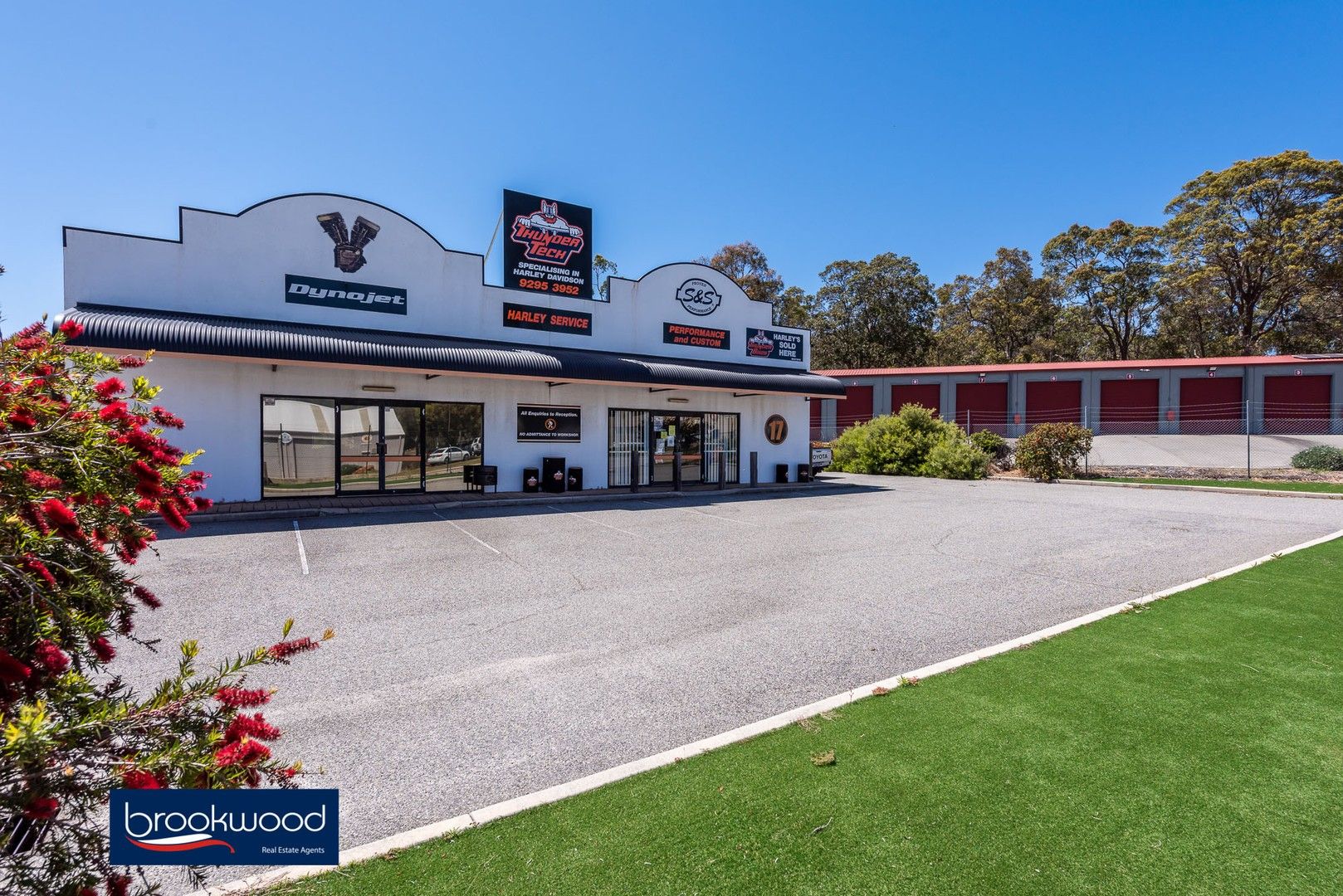 1 bedrooms House in 17 Wandeara Crescent MUNDARING WA, 6073