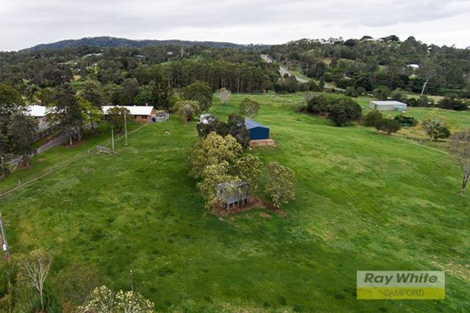 Picture of 30 Currawong Road, SAMFORD VALLEY QLD 4520