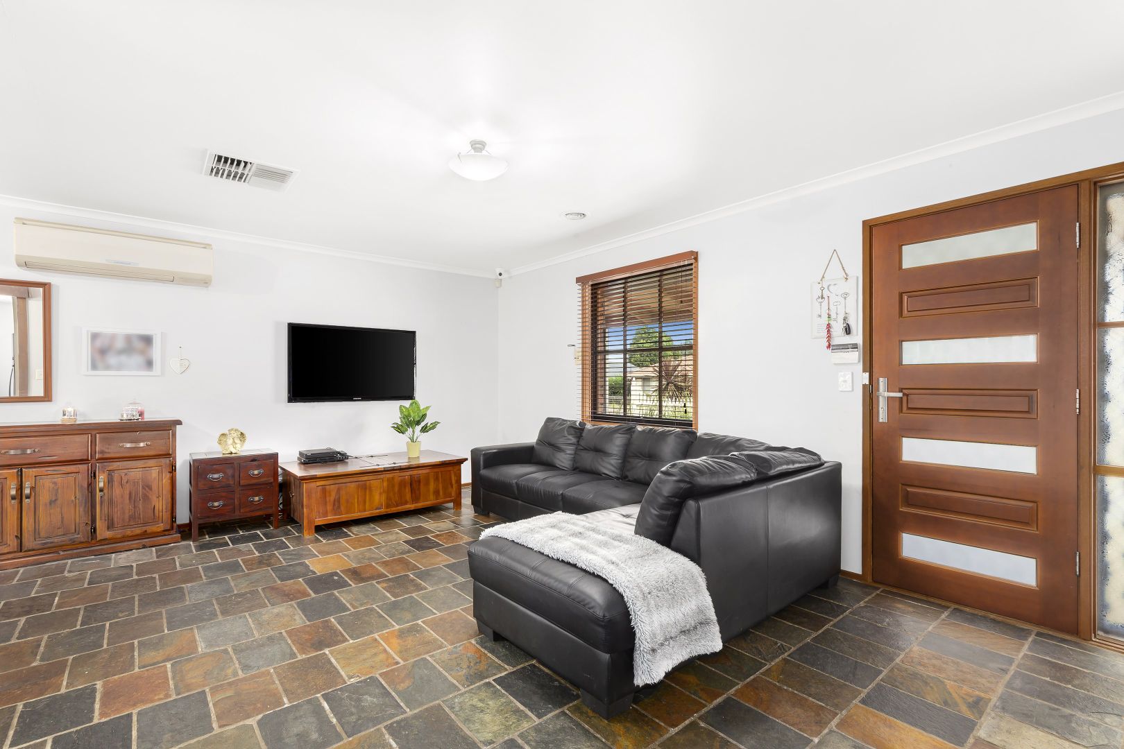 161 Roycroft Avenue, Mill Park VIC 3082, Image 1