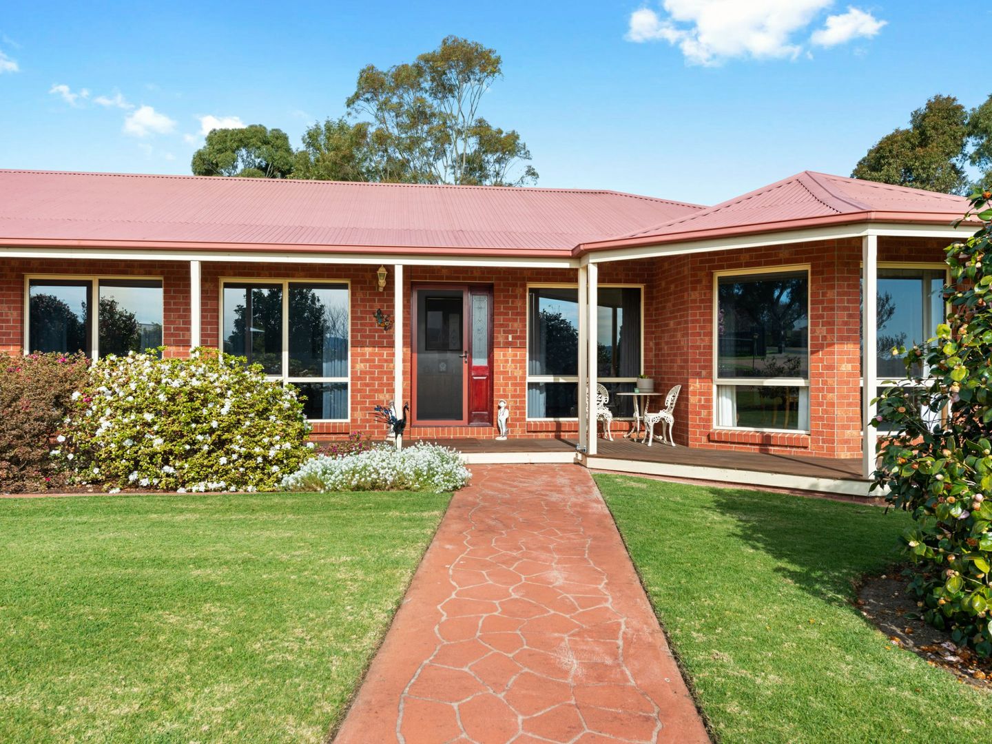 16 Clifton Terrace, Wy Yung VIC 3875, Image 1