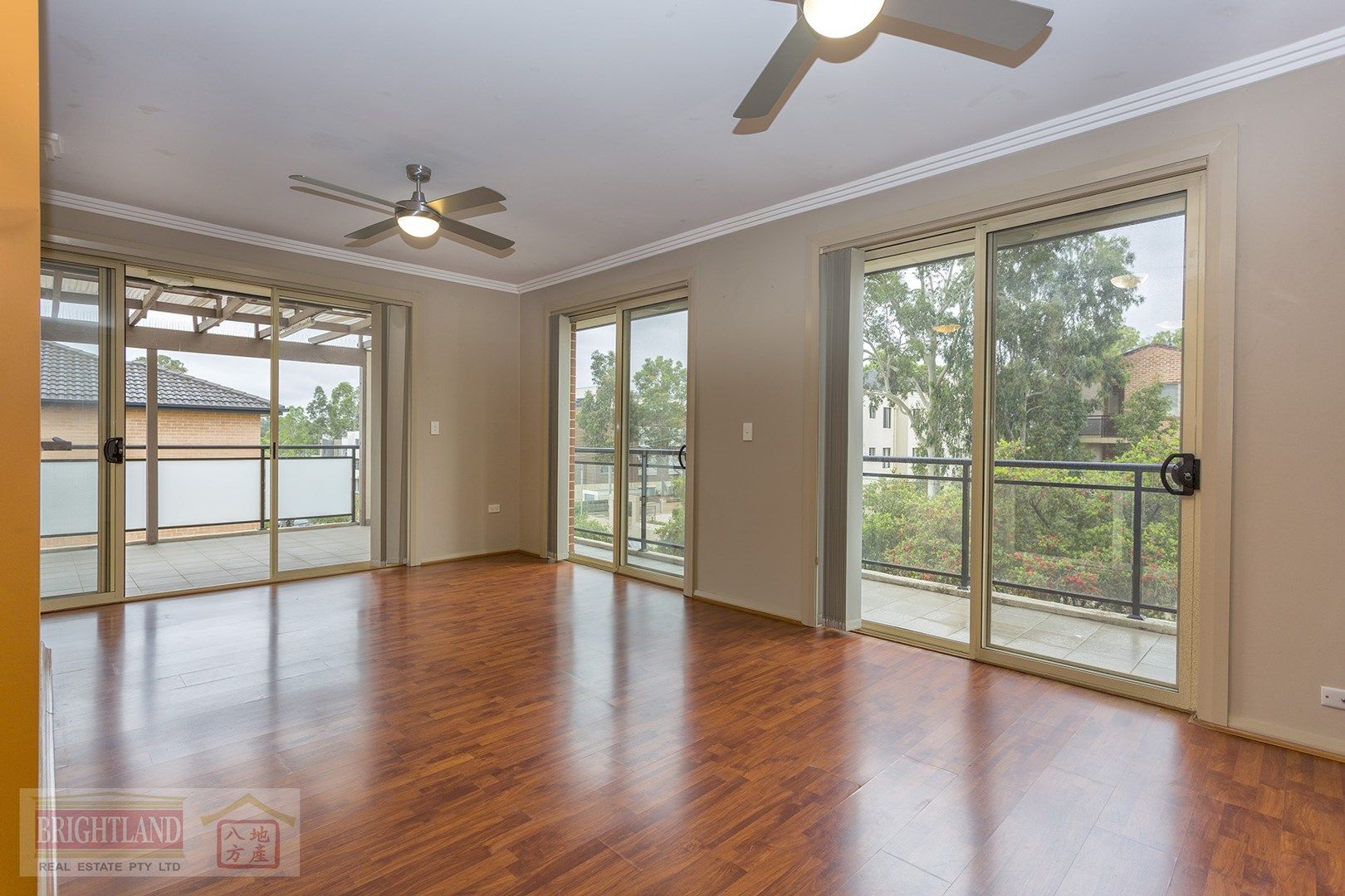 3 bedrooms Apartment / Unit / Flat in 5/39-45 Lydbrook St WESTMEAD NSW, 2145