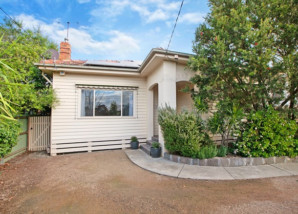 15 Avondale Road, Preston VIC 3072