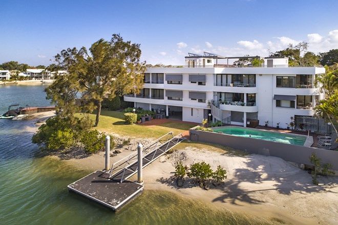 17 2 Bedroom Apartments For Sale In Noosa Heads Qld 4567 Domain