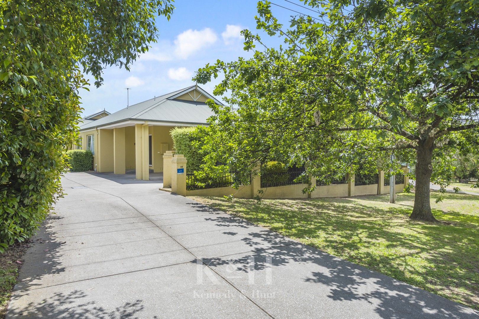 2/26 Goode Street, Gisborne VIC 3437, Image 0