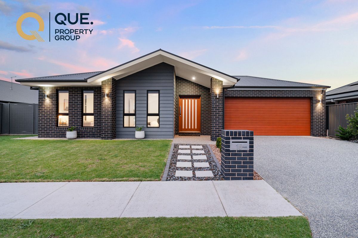 4 bedrooms House in 15 Dibbler Street THURGOONA NSW, 2640