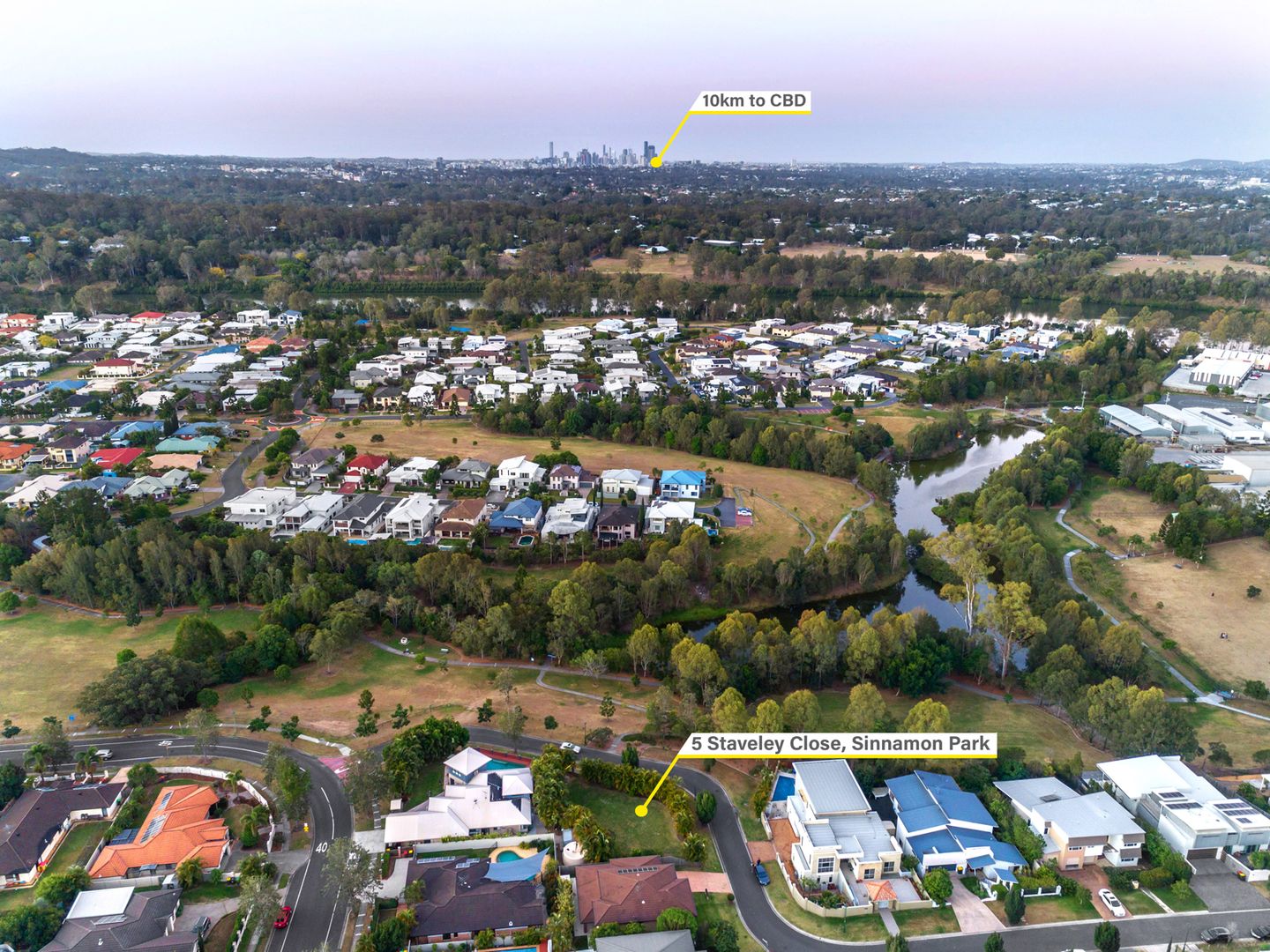 5 Staveley Close, Sinnamon Park QLD 4073, Image 1