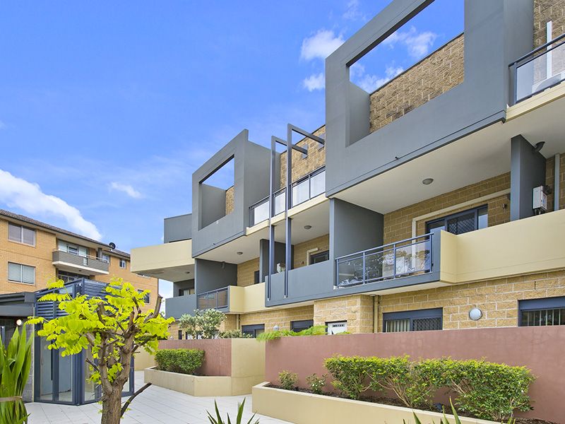 2 bedrooms Apartment / Unit / Flat in 9/17A-19 Searl Road CRONULLA NSW, 2230