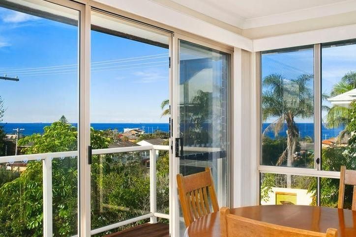 27 Park Avenue, CAVES BEACH NSW 2281, Image 1