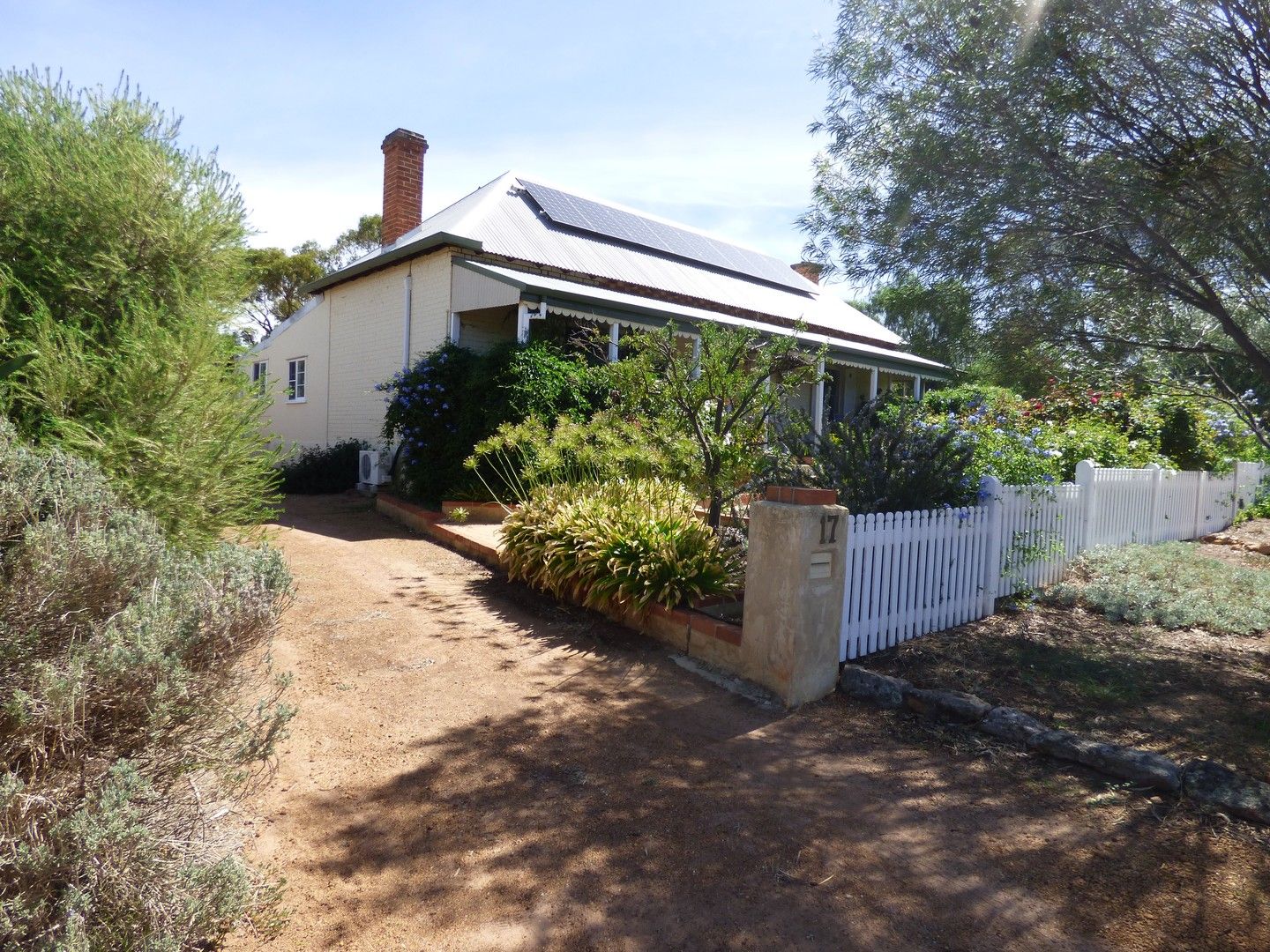 17 Tenth Road, York WA 6302, Image 1