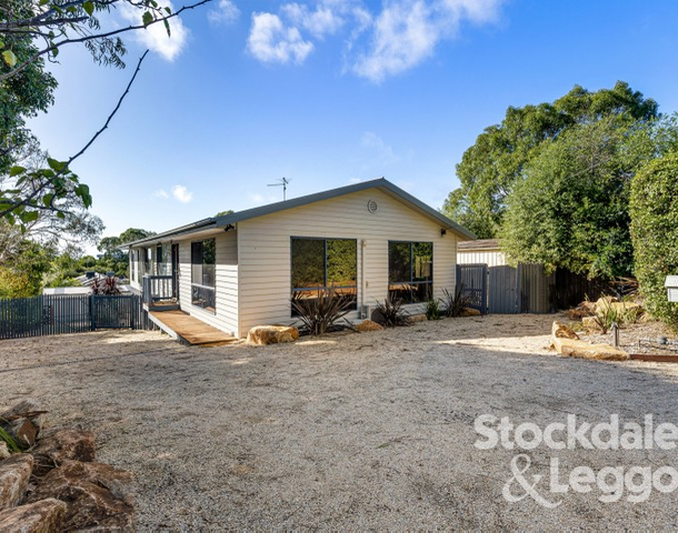 2 Fenton Avenue, Rosebud VIC 3939