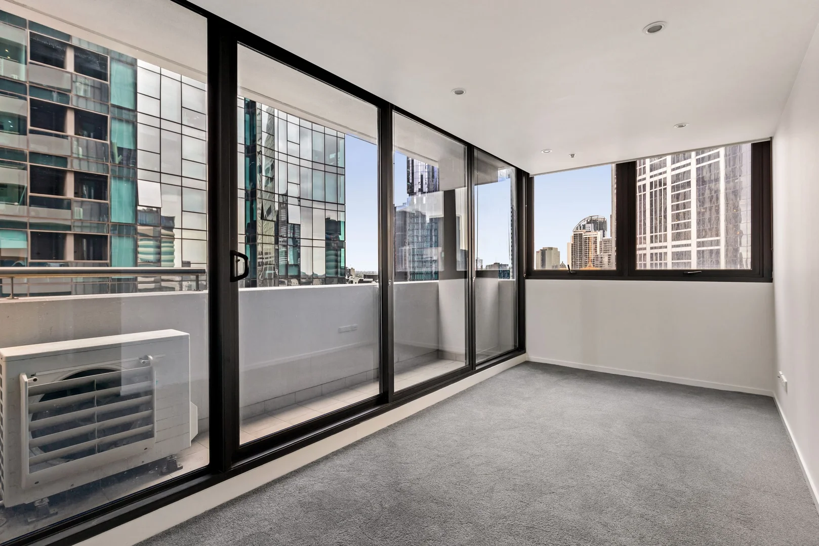 Additional image 2 of 1907/8 Sutherland Street, Melbourne VIC 3000