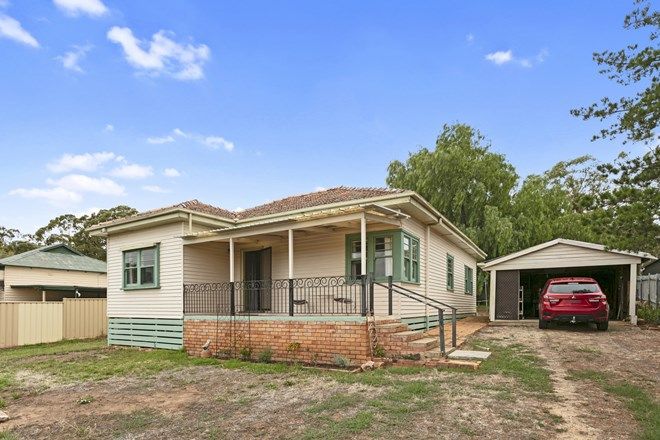 Picture of 70 Wilson Street, WEDDERBURN VIC 3518