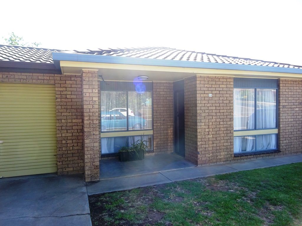 24 Reception Avenue, Strathdale VIC 3550