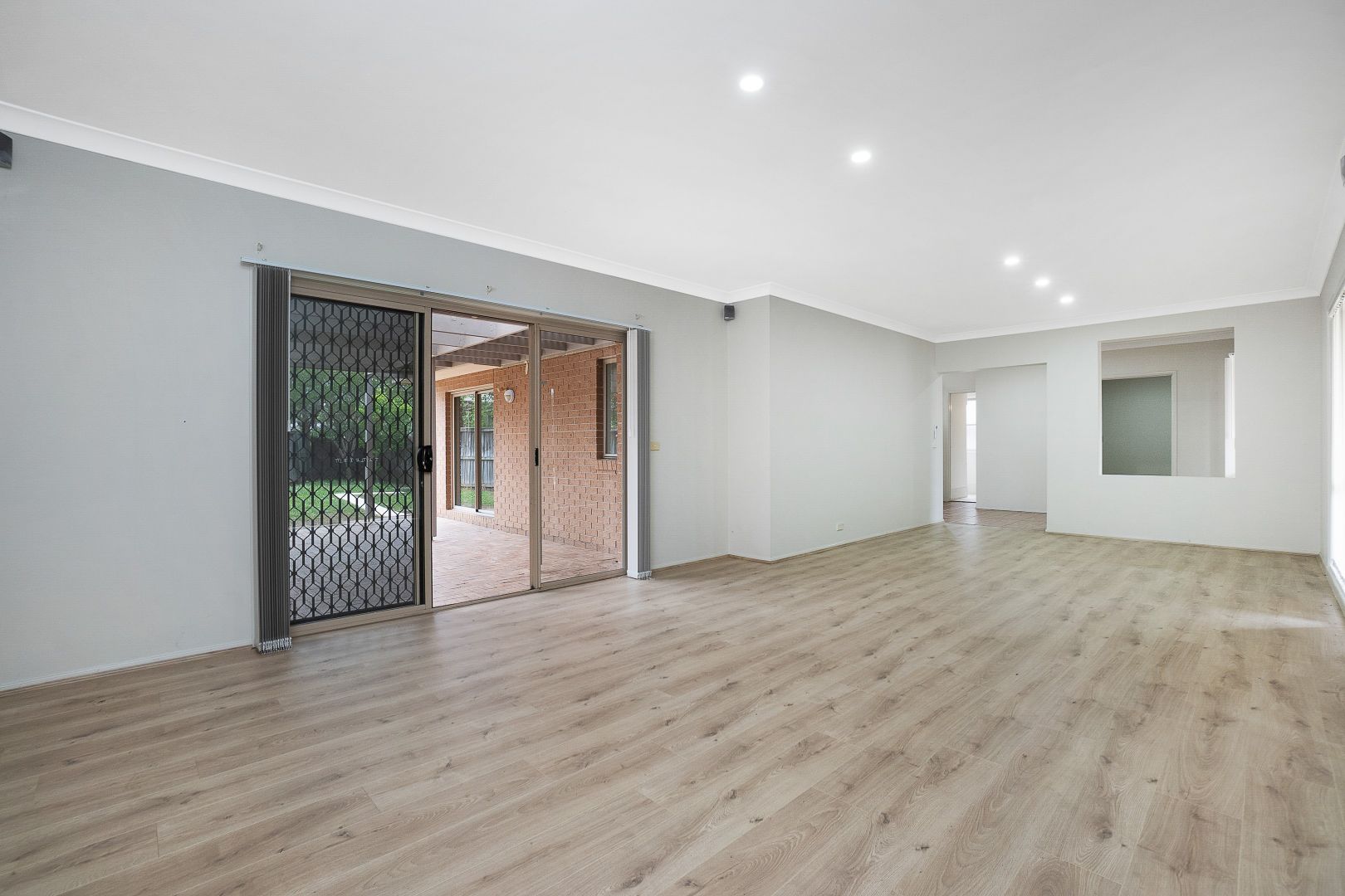 3 Newbury Avenue, Stanhope Gardens NSW 2768, Image 2