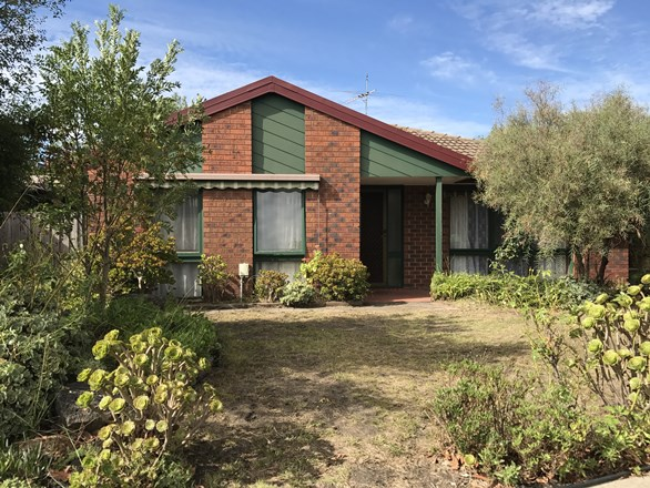 35 Brabham Drive, Mill Park VIC 3082