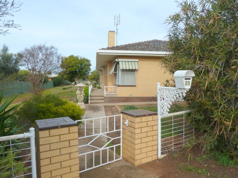 25 Barclay Street, Boort VIC 3537, Image 1