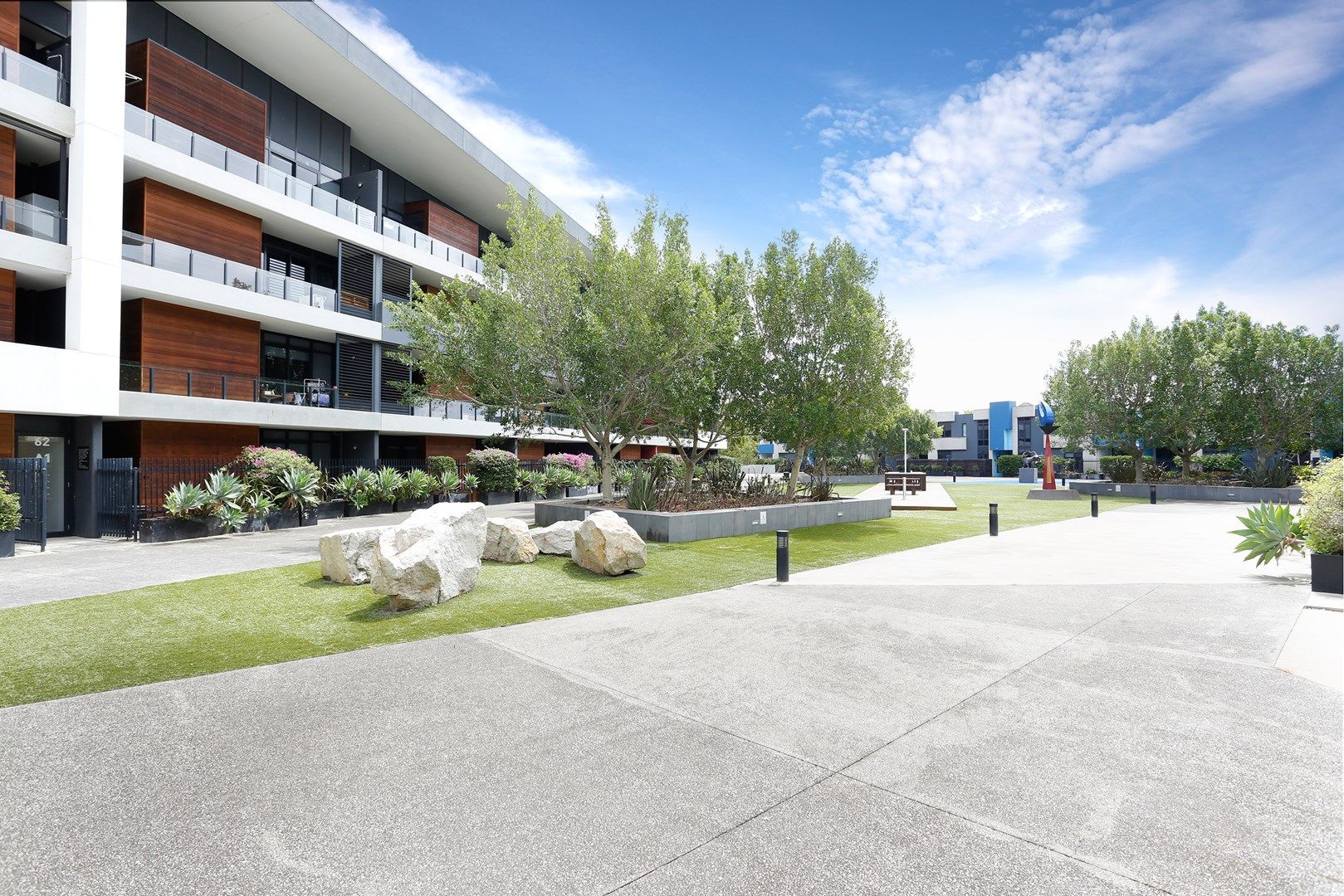 2 bedrooms Apartment / Unit / Flat in 266/38 Mount Alexander Road TRAVANCORE VIC, 3032