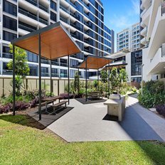 The Parque Mascot Meriton Apartments Real Estate Agent In Level 11 Meriton Tower Sydney Nsw