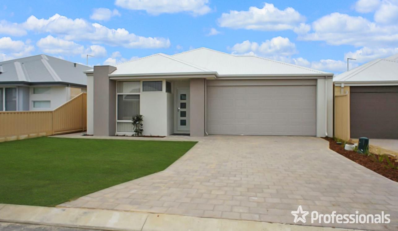 4 bedrooms House in 76 Bellingham Road HAMMOND PARK WA, 6164