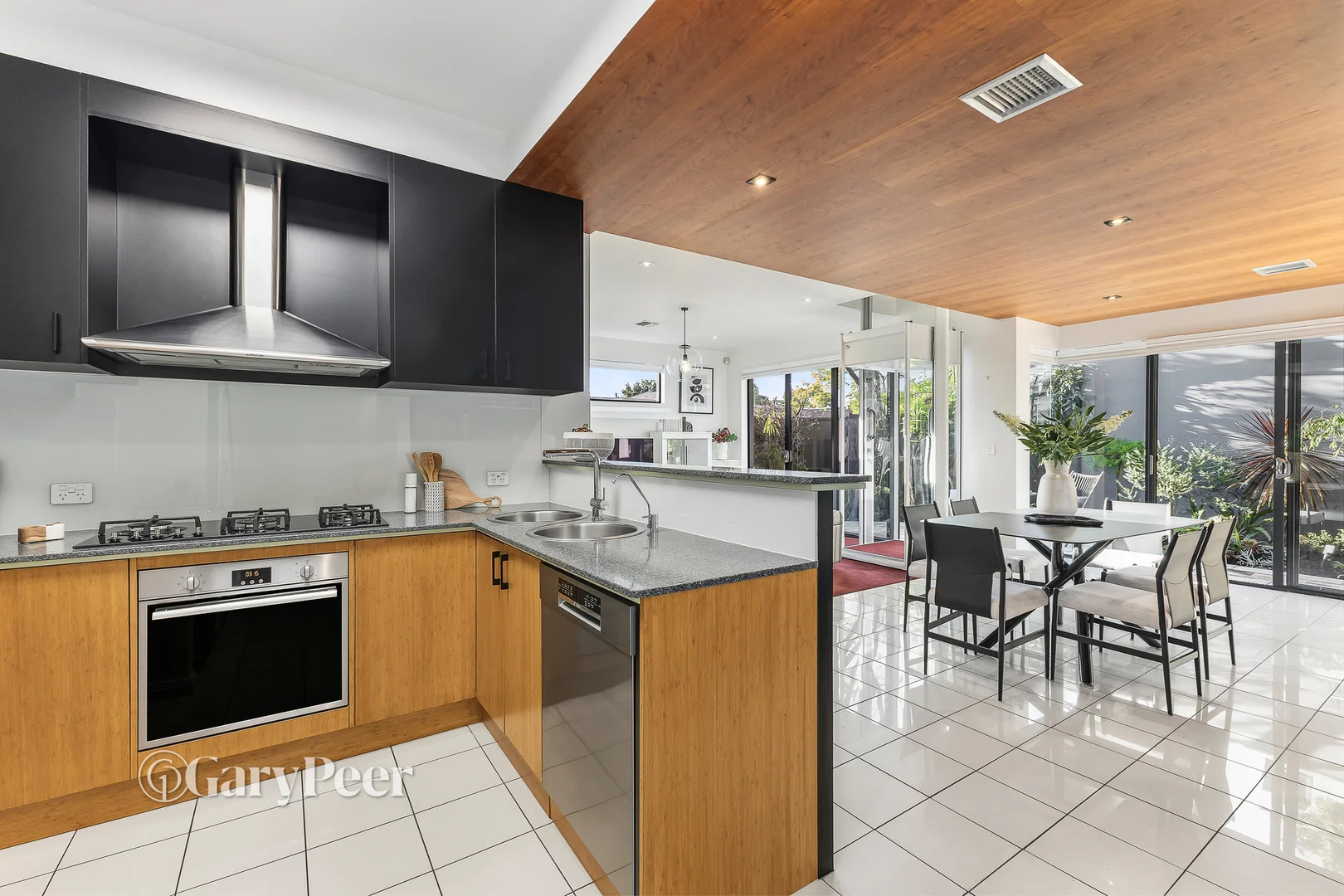 Additional image 9 of 2/21 Allison Road, Elsternwick VIC 3185