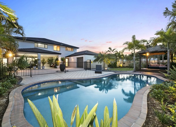 7 London Chase, Arundel QLD 4214