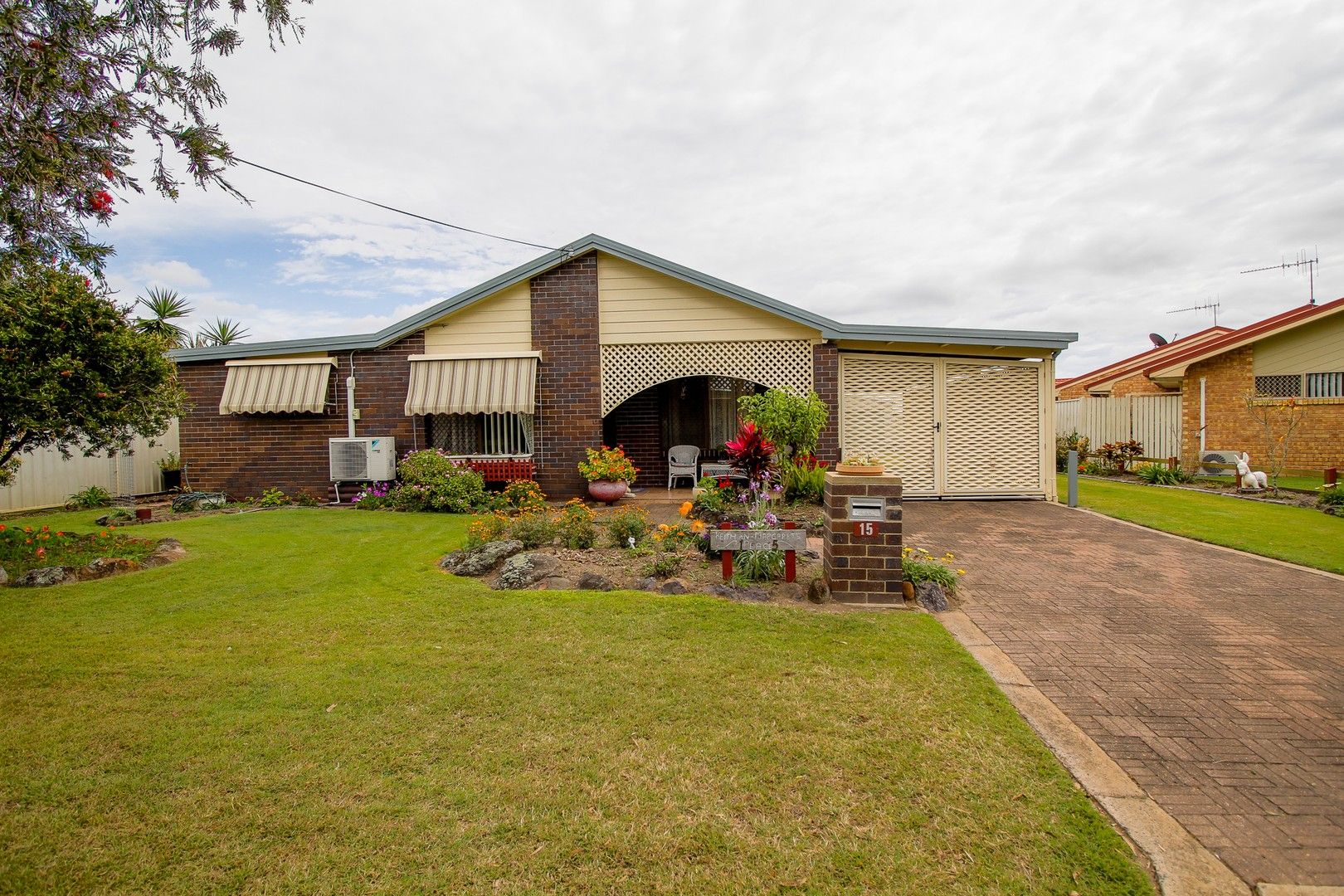 3 bedrooms House in 15 Loeskow Street BUNDABERG NORTH QLD, 4670