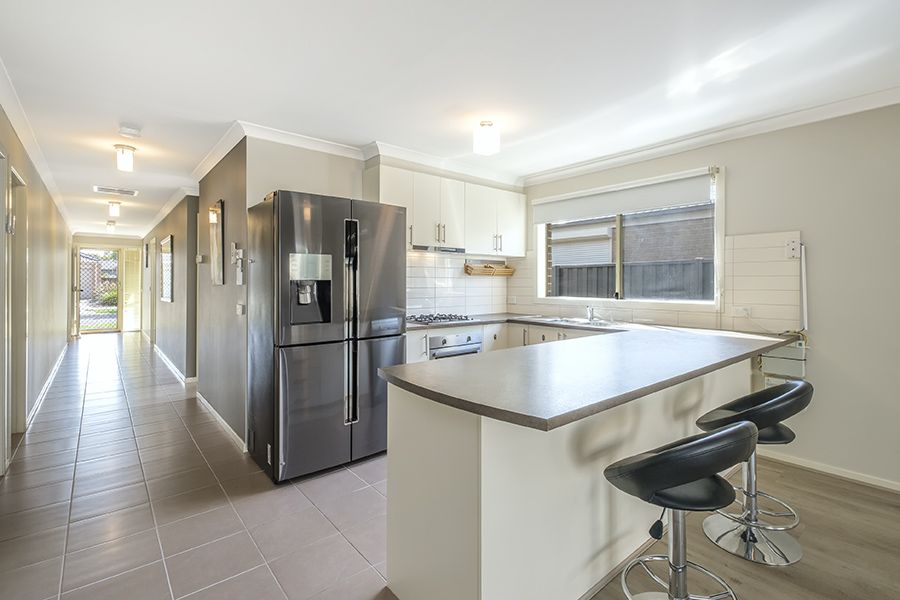 14 Gunyong Crescent, Manor Lakes VIC 3024, Image 1