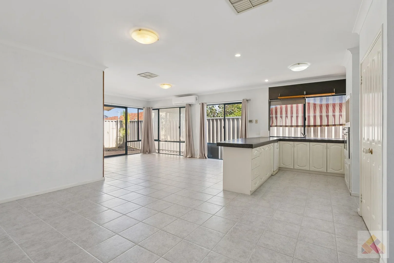 Additional image 3 of 1/41 Bentwood Avenue, Woodlands WA 6018