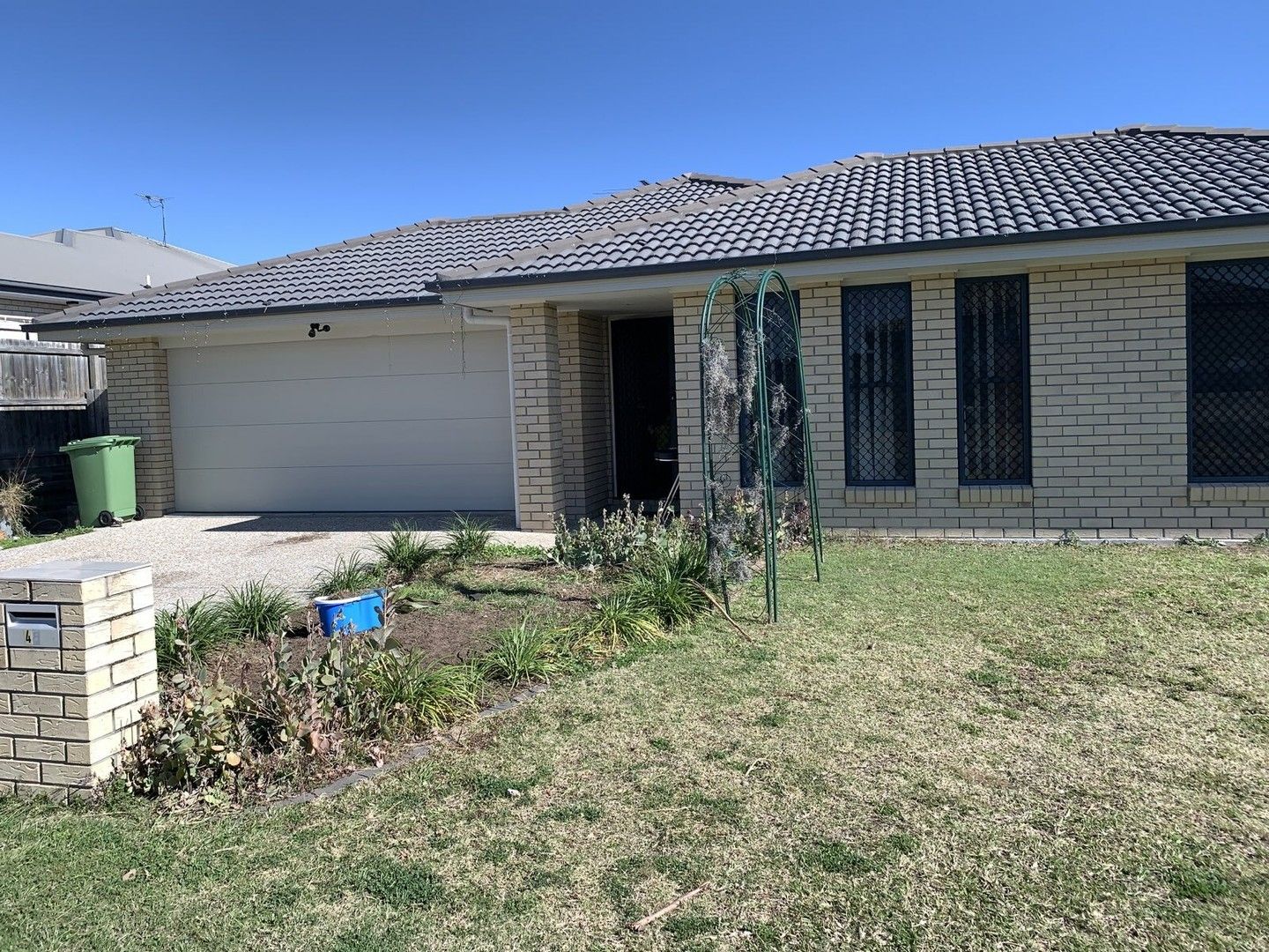 45 Walnut Cres, Lowood QLD 4311, Image 0