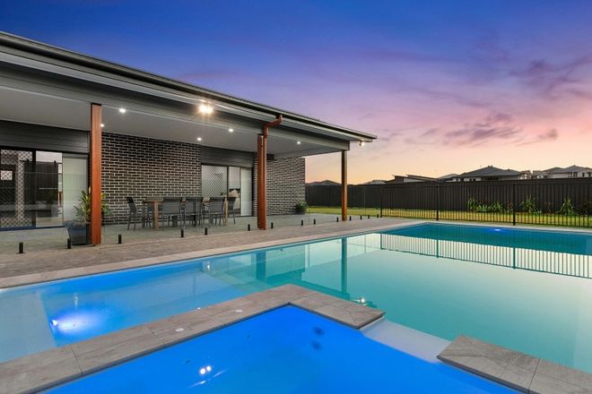 Picture of 22 Rosemary Court, NIKENBAH QLD 4655