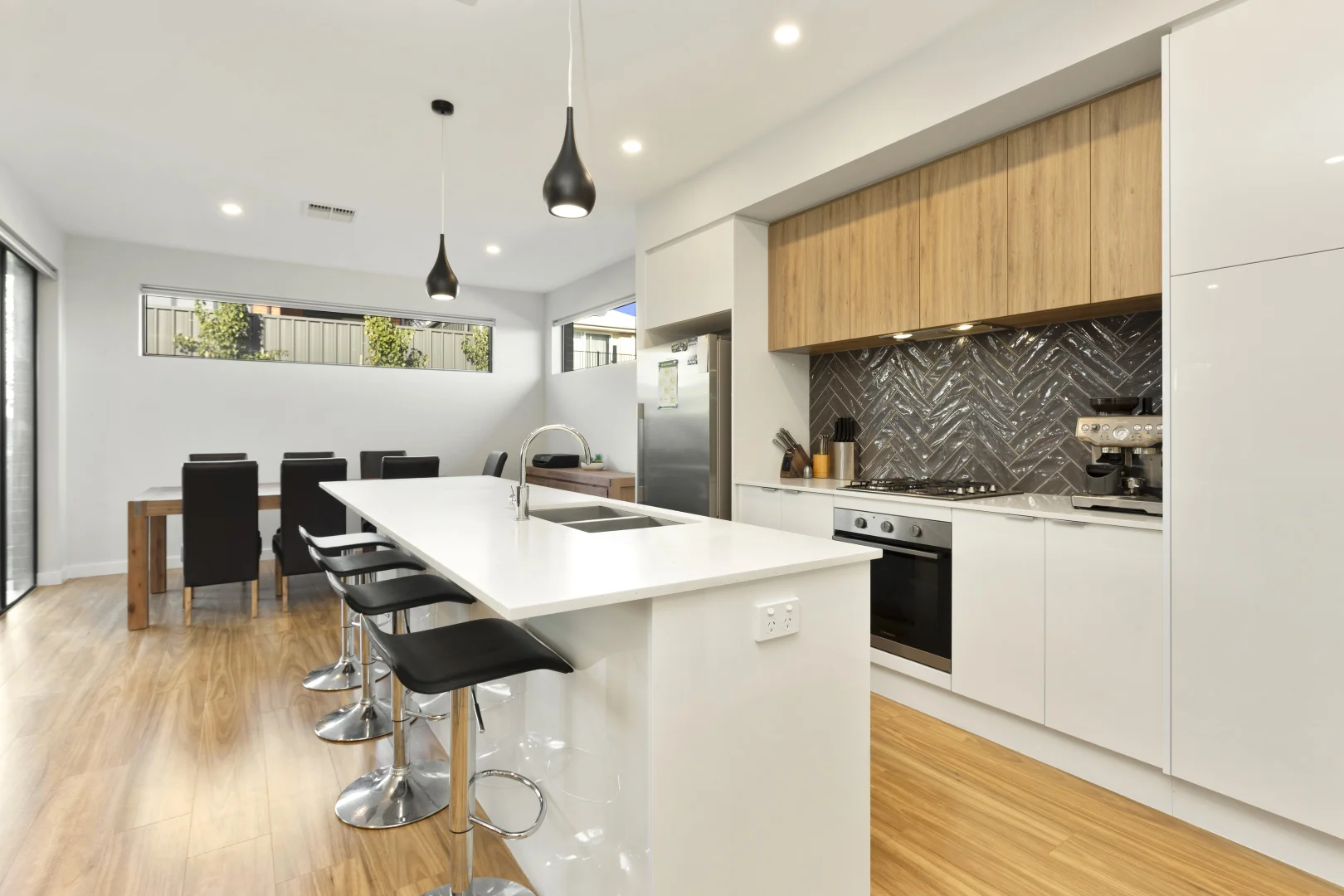 Additional image 2 of 43 Skipton Crescent, Mount Barker SA 5251