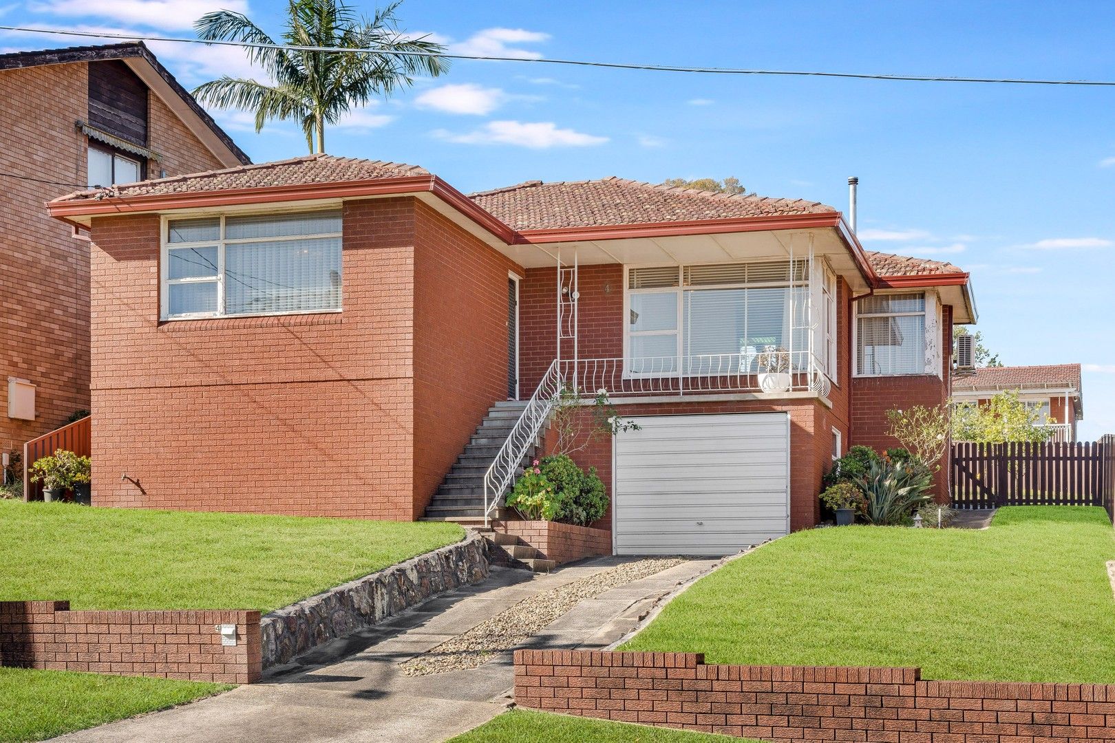 3 bedrooms House in 4 Reliance Avenue YAGOONA NSW, 2199