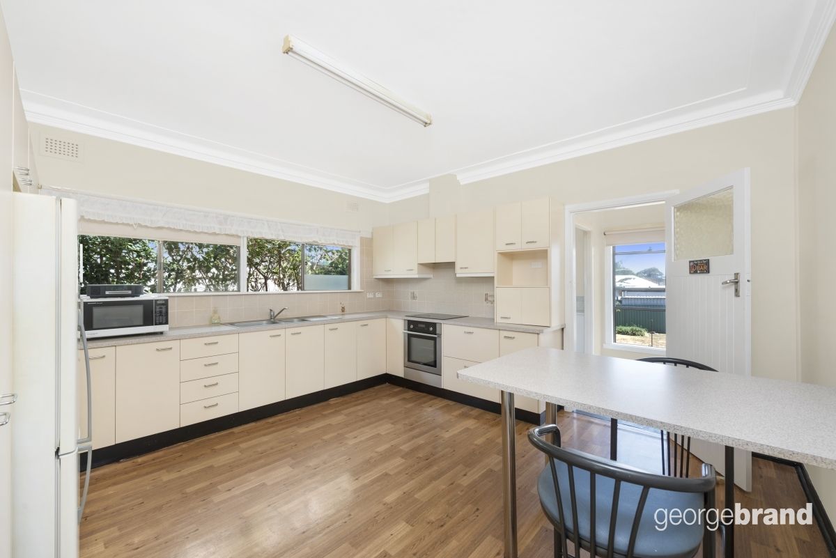 14 Canton Beach Rd, Toukley NSW 2263, Image 2