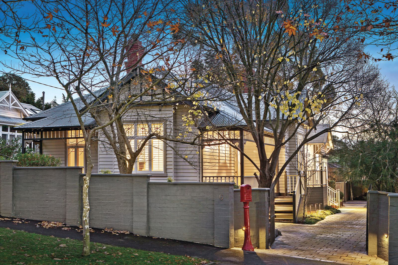 6 Durham Road, Surrey Hills VIC 3127, Image 2