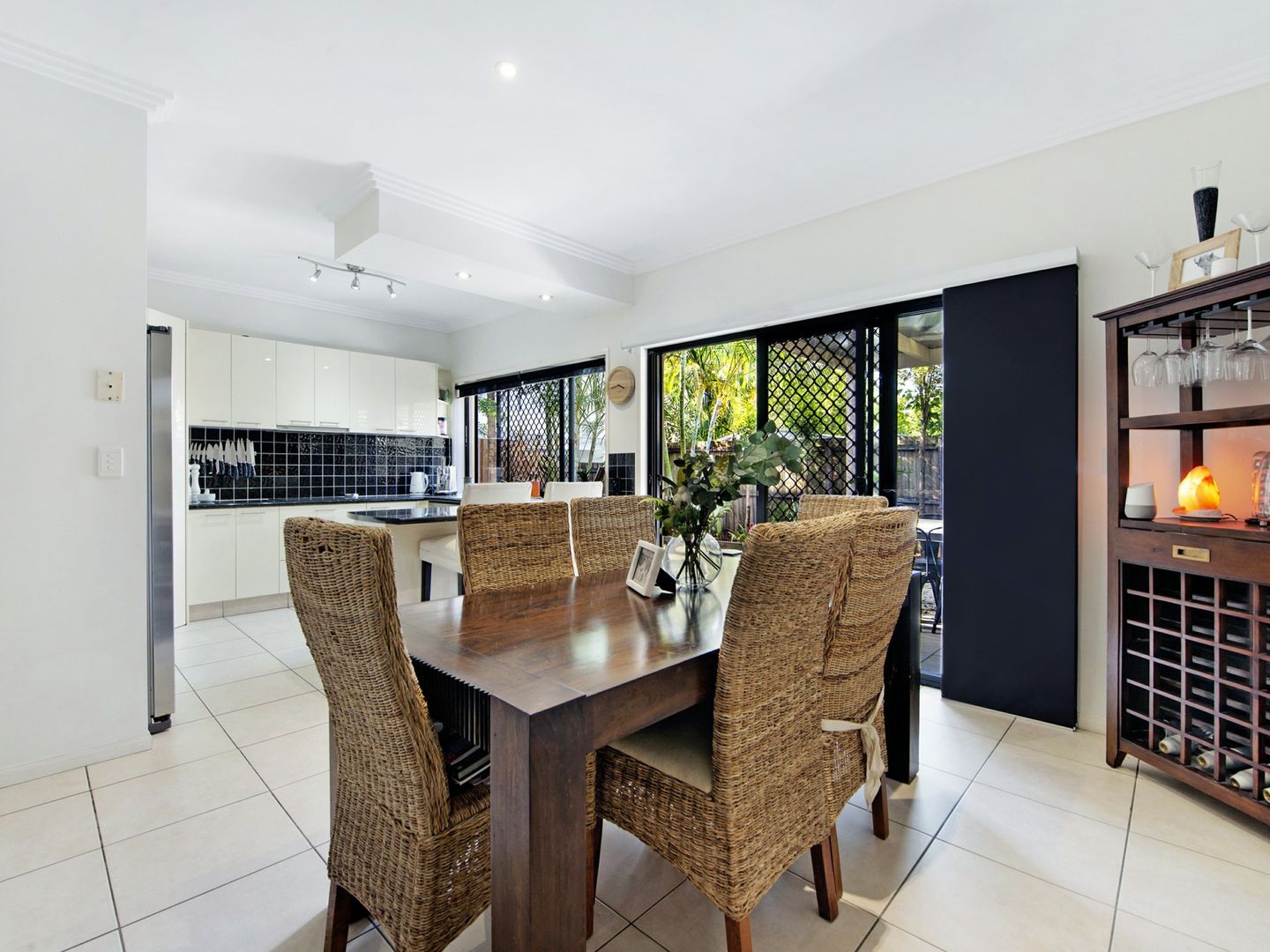 1/61 Bamboo Avenue, Bundall QLD 4217, Image 2