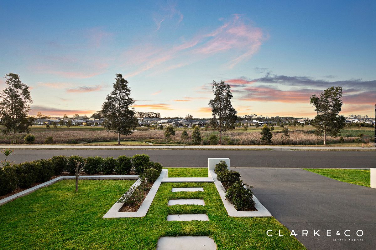 23 Lawrenson Parade, Thornton NSW 2322, Image 2