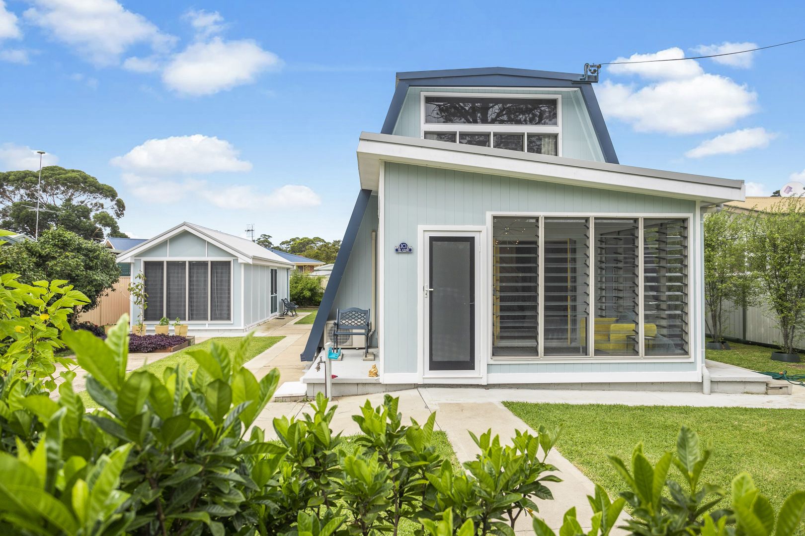 10 Street, Burrill Lake Property History & Address Research