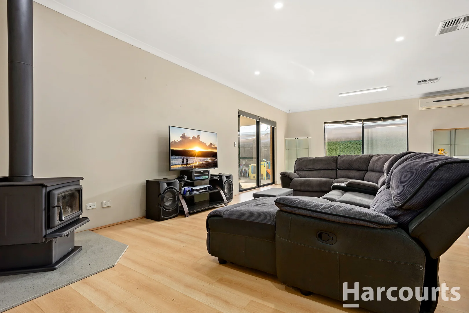 Additional image 5 of 98 Hudson Drive, Dudley Park WA 6210