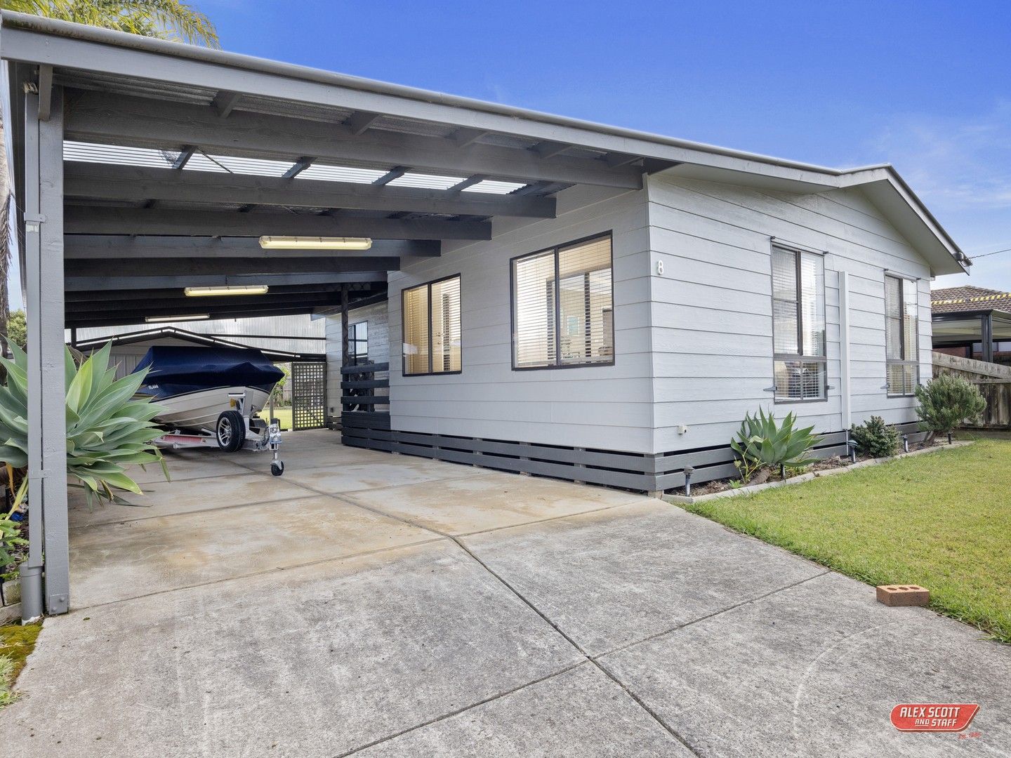 8 Albany Road, Cowes VIC 3922, Image 0