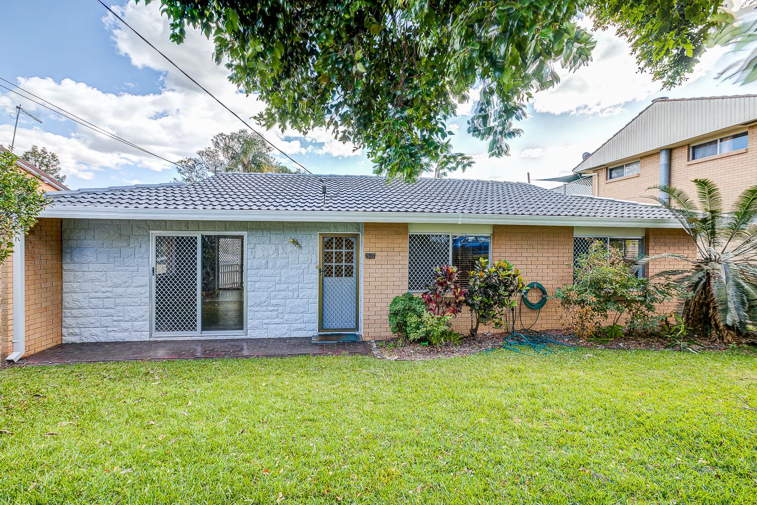 4 bedrooms House in 53 Regent Street WYNNUM WEST QLD, 4178