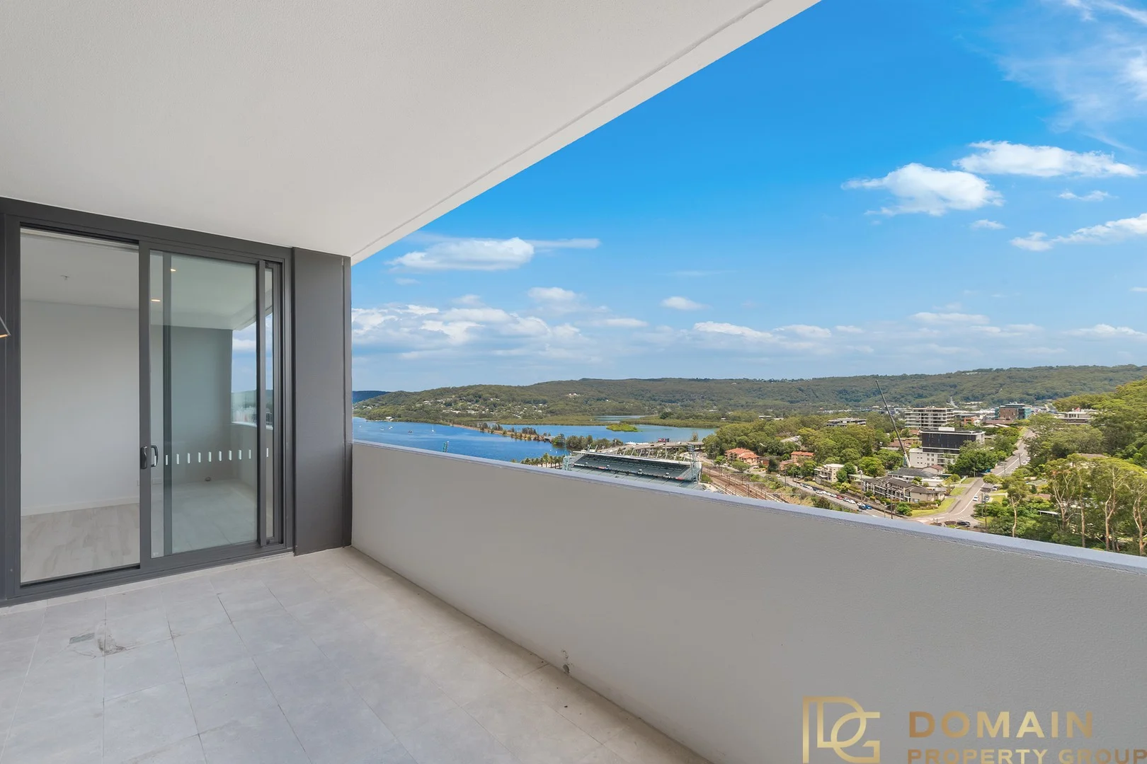 Primary image of Level 18, W1809/108 Donnison Street, Gosford NSW 2250