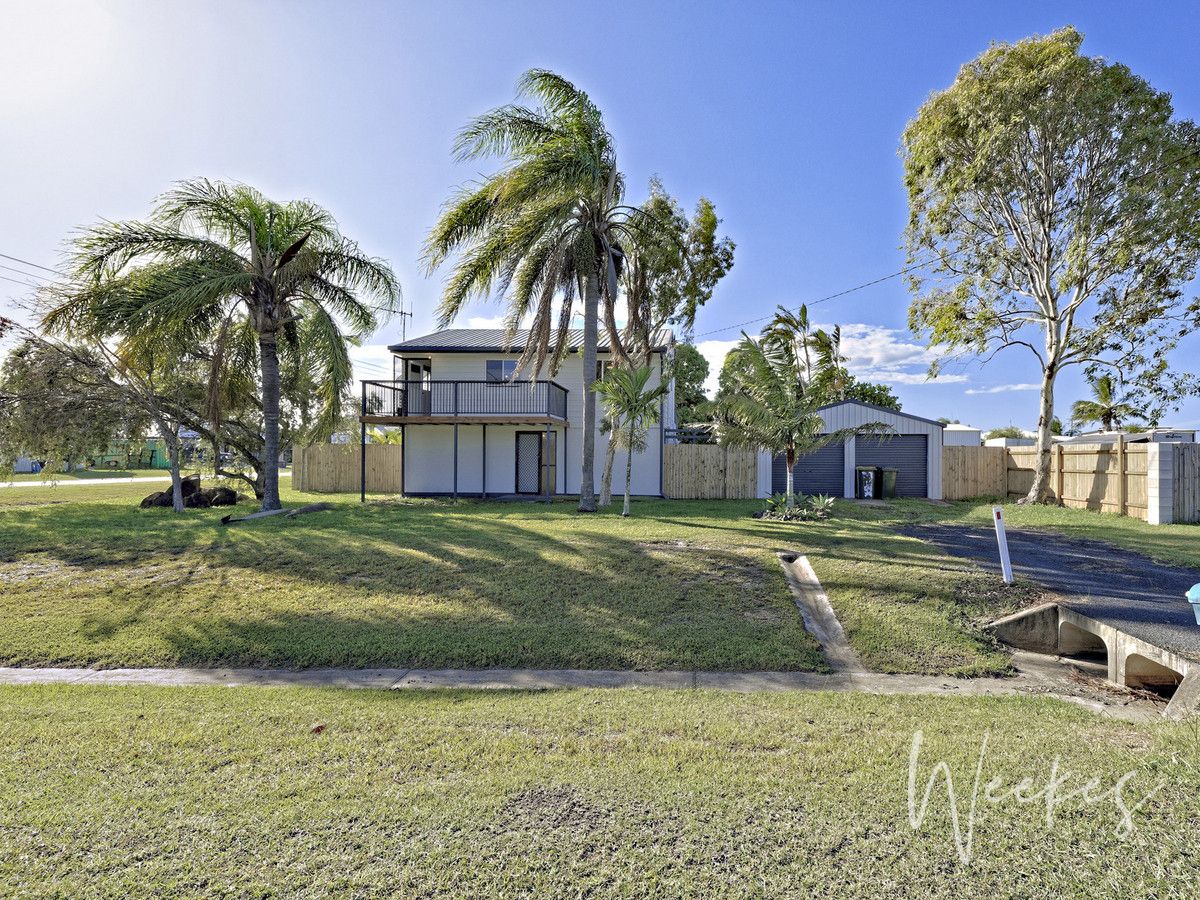 4 bedrooms House in 7 Duffy Street BURNETT HEADS QLD, 4670