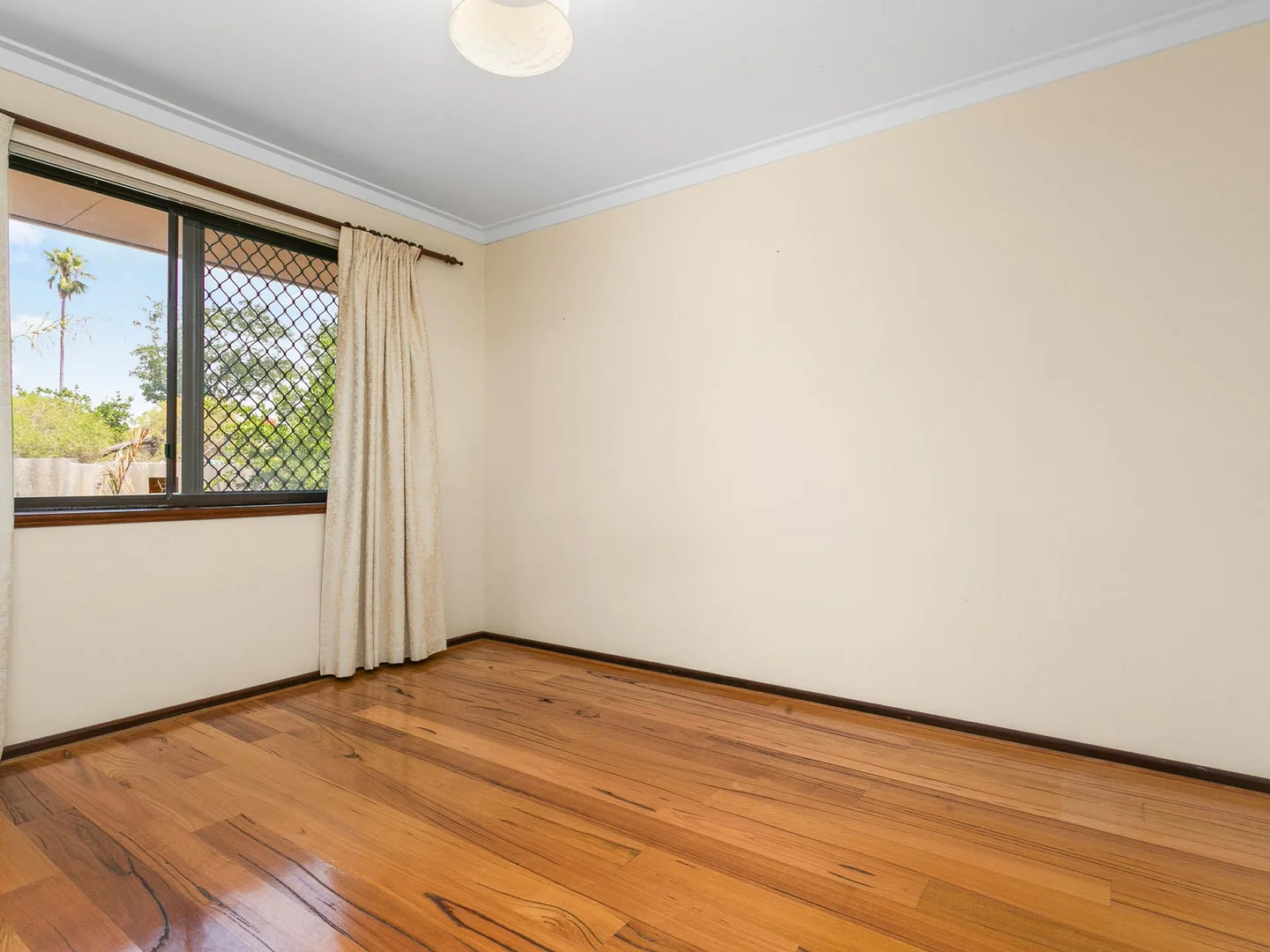 Additional image 13 of 5 Saleham Street, Lathlain WA 6100