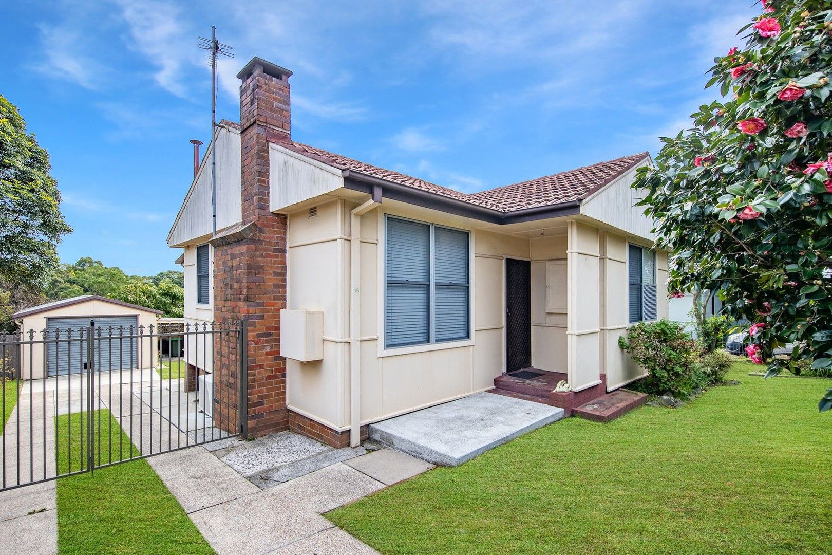 15 Blackbutt Parade, Kotara South NSW 2289, Image 0