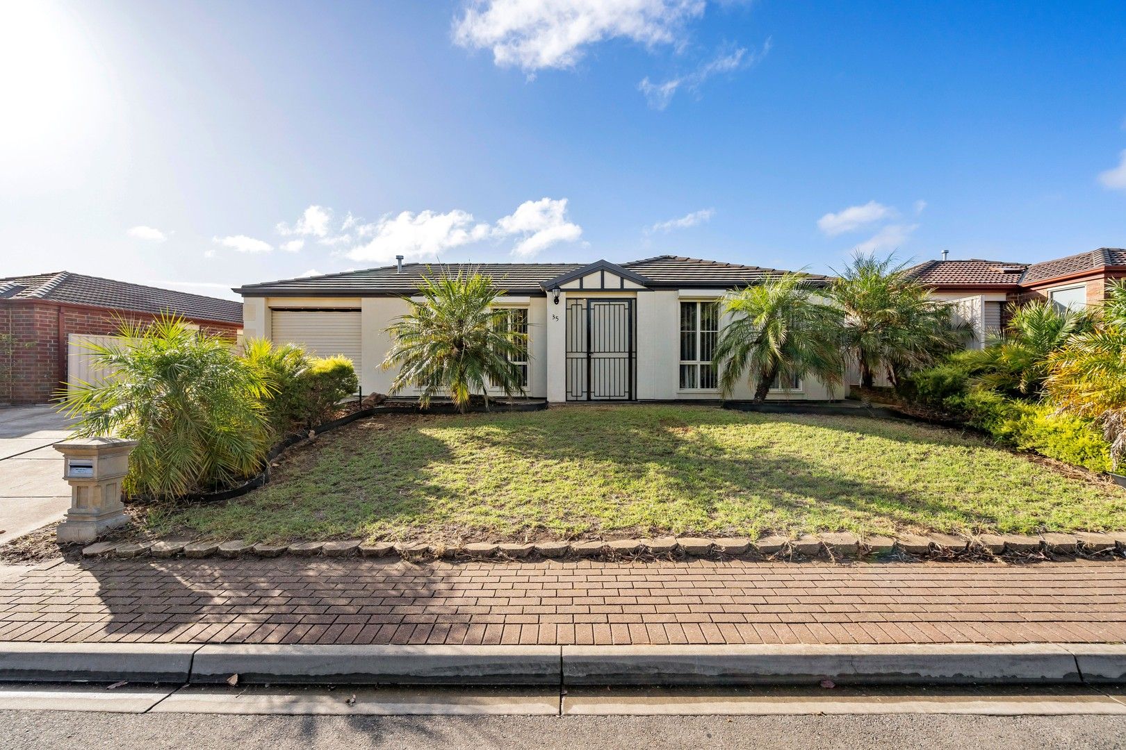 35 Chamberlain Drive, Christie Downs SA 5164, Image 0