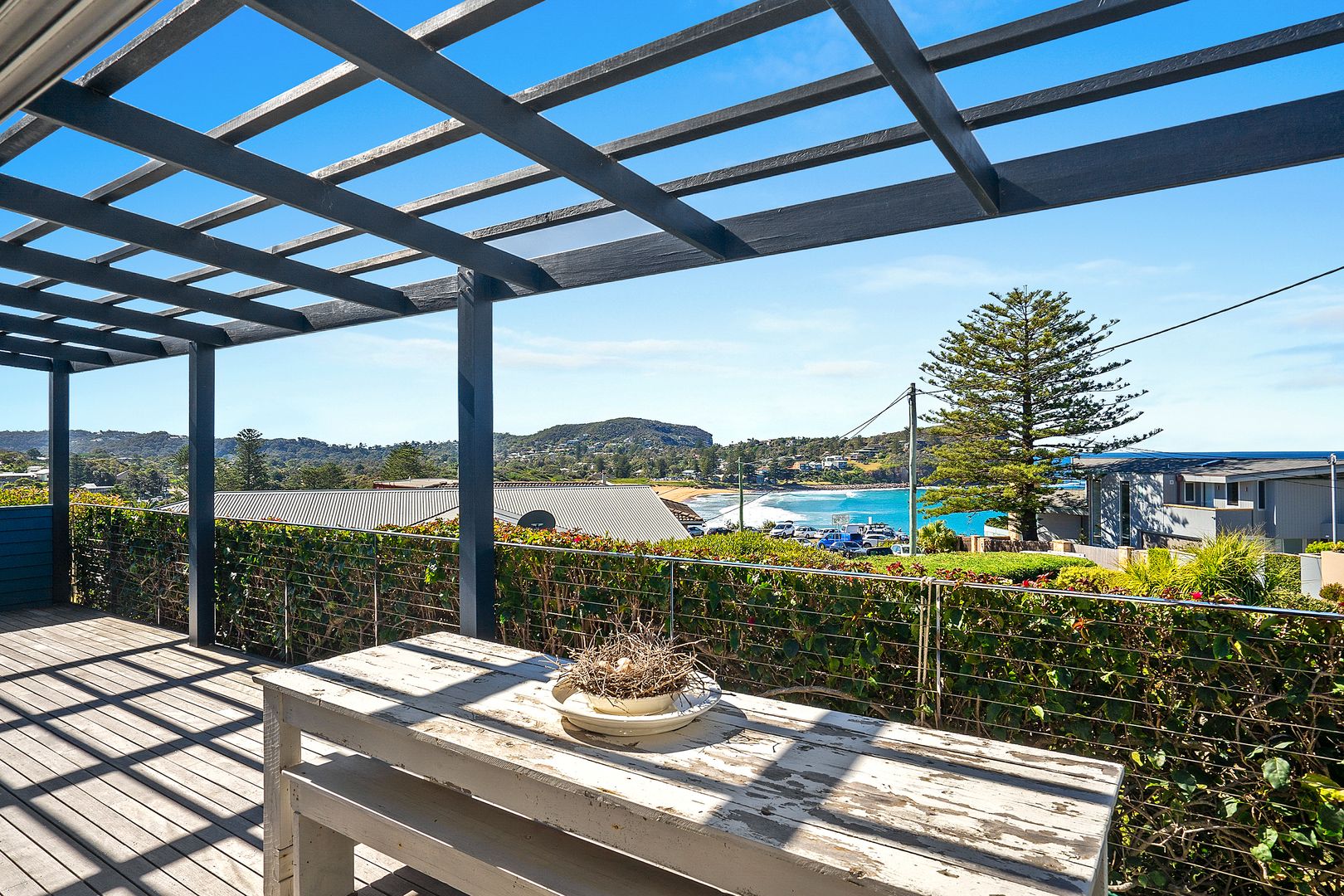 8 Surfside Avenue, Avalon Beach NSW 2107, Image 2