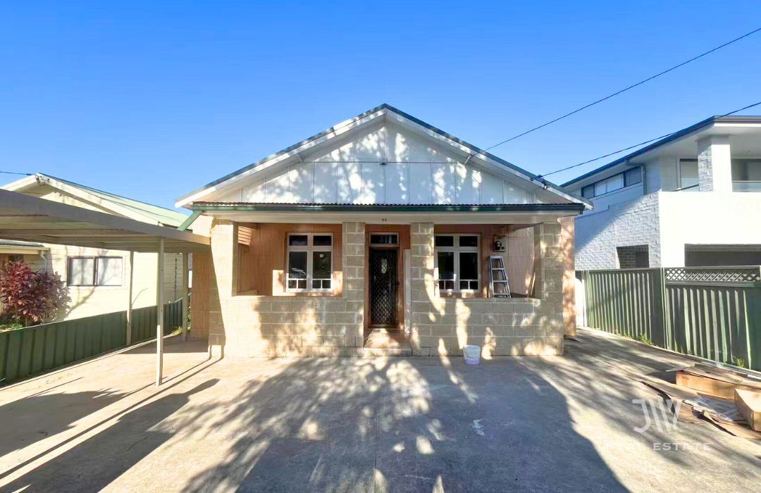 4 bedrooms House in 38 Rosebery Road GUILDFORD NSW, 2161