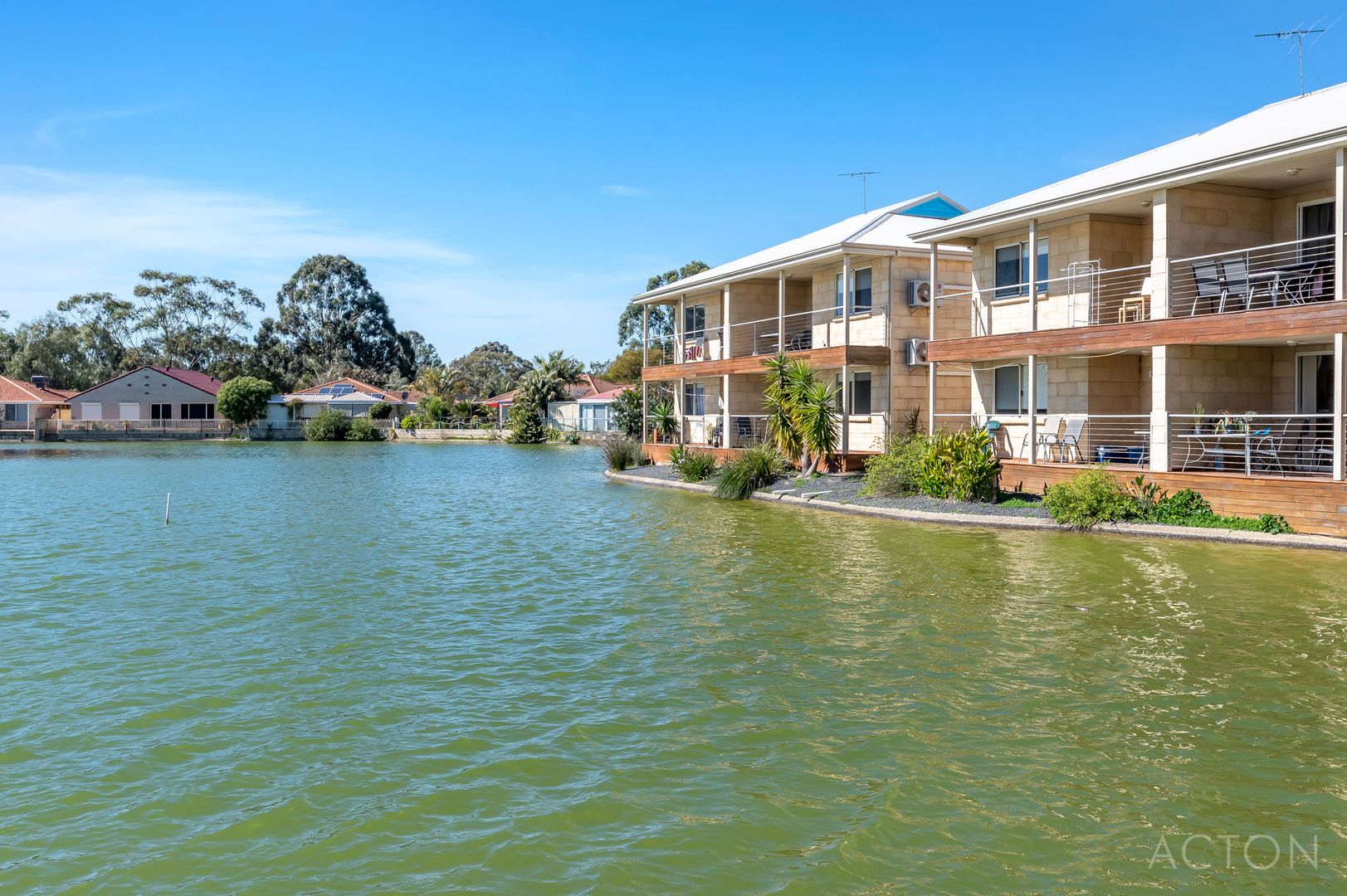 18/1 Lakes Crescent, South Yunderup WA 6208, Image 1